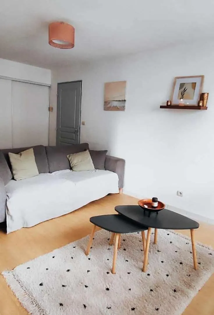 Joli Appartement Avignon 0*,  France